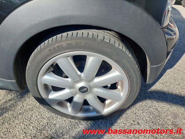 MINI Cabrio Mini 1.6 16V Cooper Cabrio