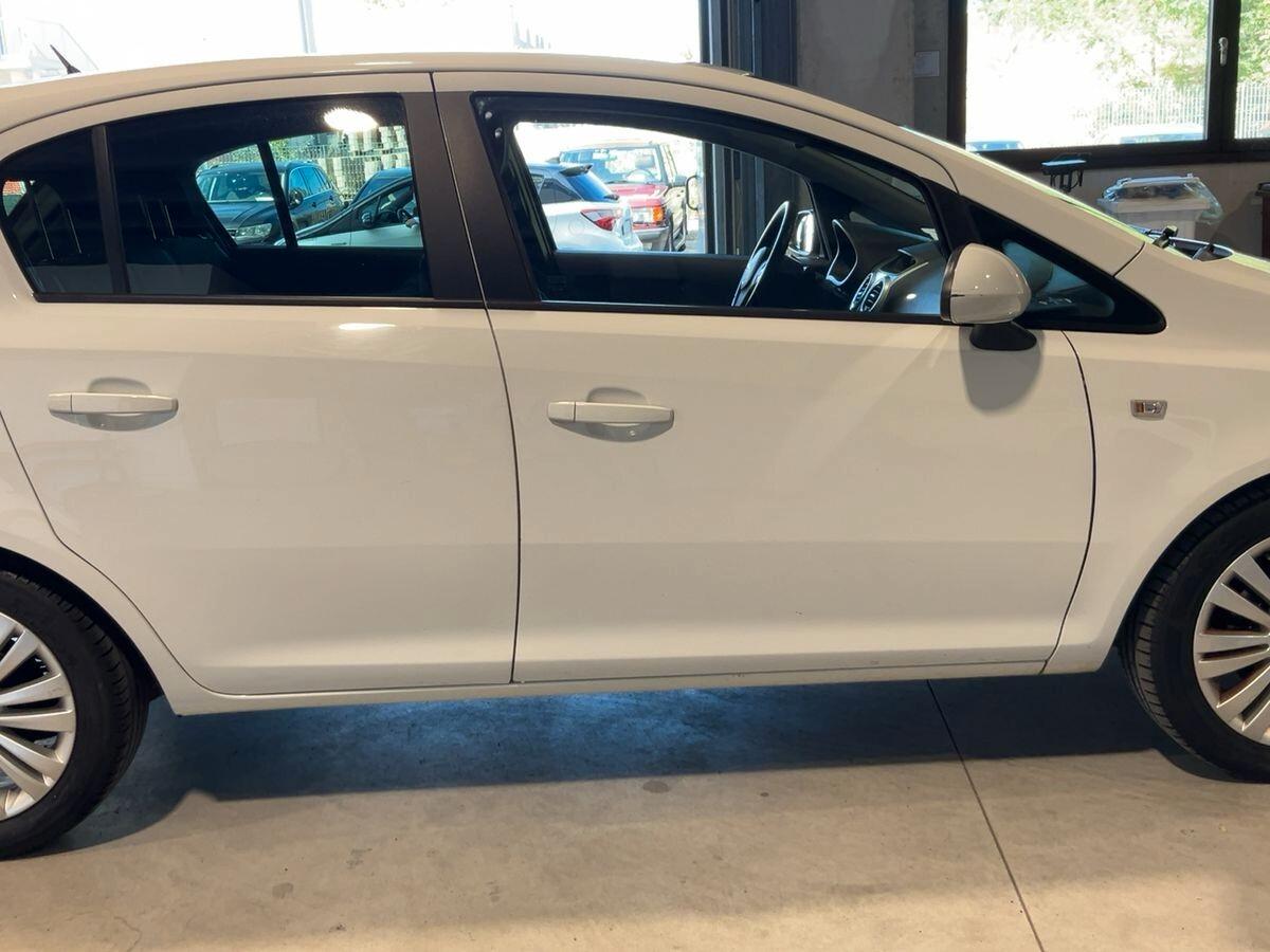 Opel Corsa 1.2 5 porte Elective