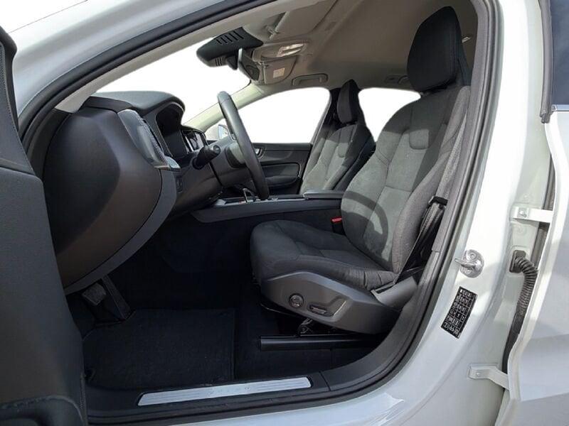 Volvo XC60 XC60 B4 (d) Geartronic Momentum Pro