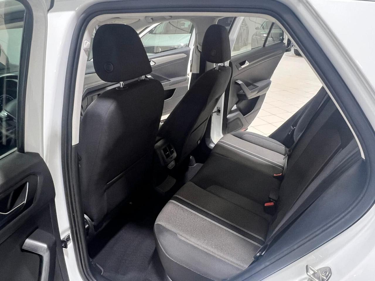 Volkswagen T-Roc 1.6 TDI SCR Business BlueMotion Technology