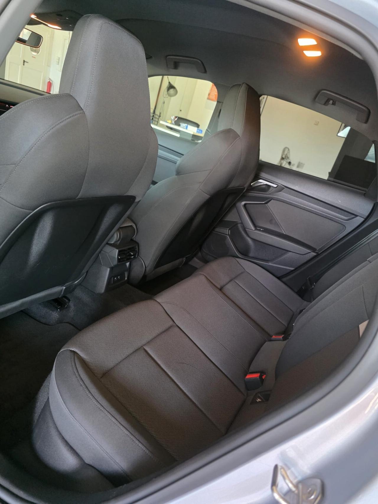 Audi A3 SPB 30 TFSI S tronic line edition