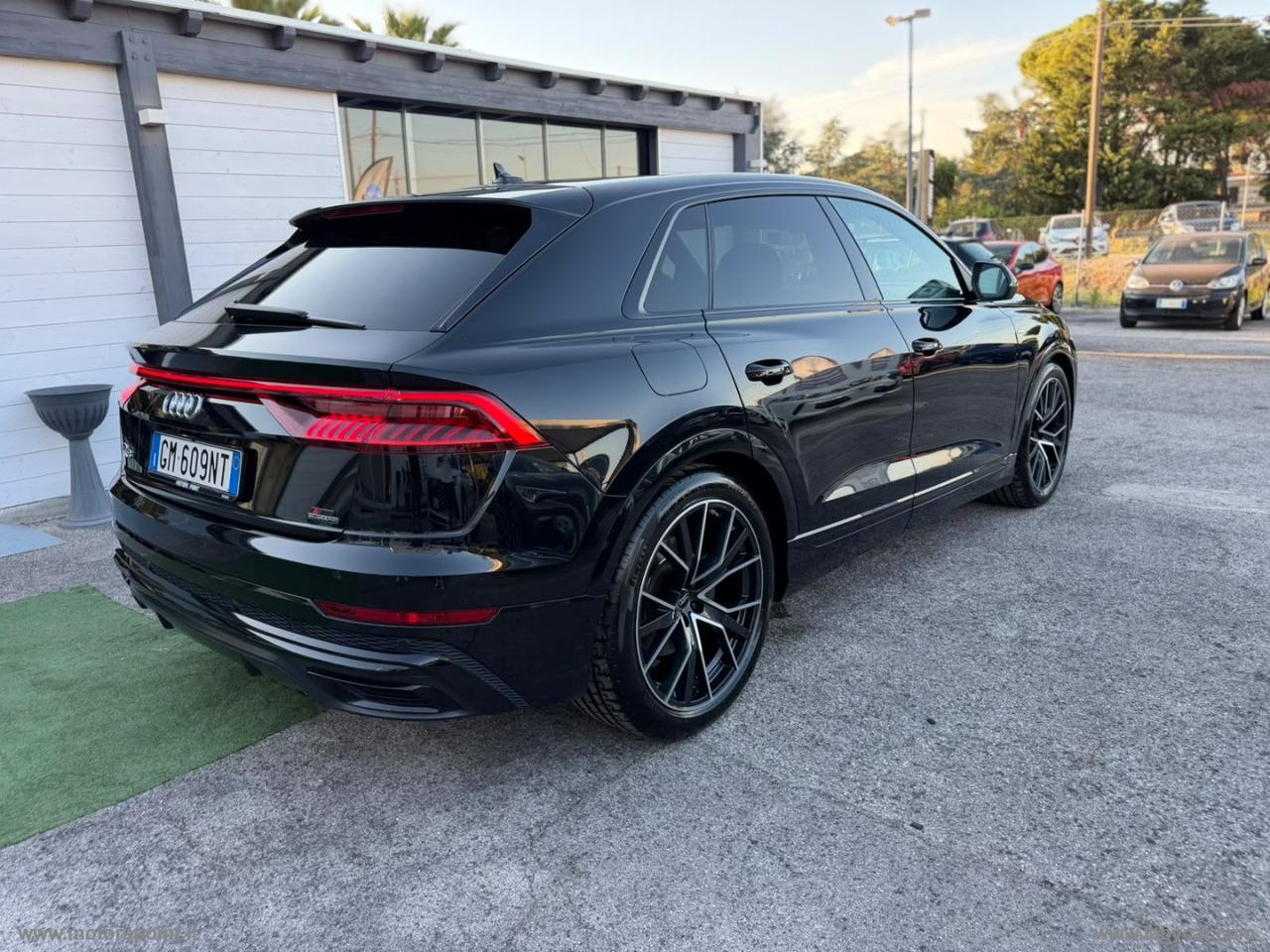 AUDI Q8 45 TDI quattro tiptronic S line ed.