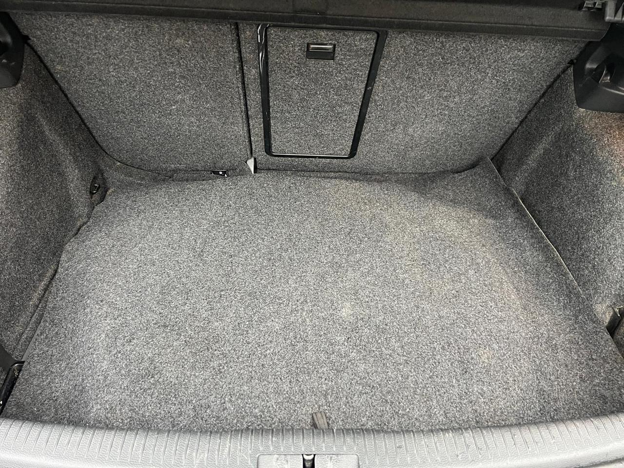 Volkswagen Golf 1.6 TDI DPF 5p. Highline