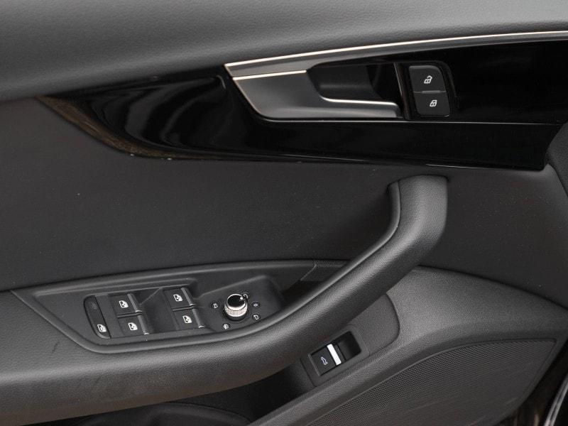 AUDI A4 5ª serie A4 35 TFSI S tronic S line ed...