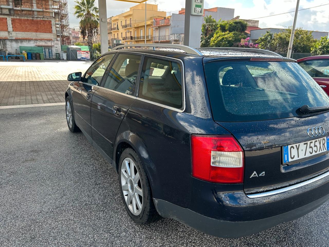 AUDI -A 4 SW DOTATA DI GANCIO TRAINO