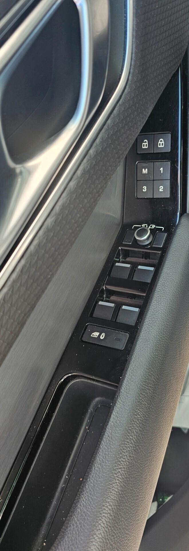 Land Rover Range Velar 2.0 Hybrid