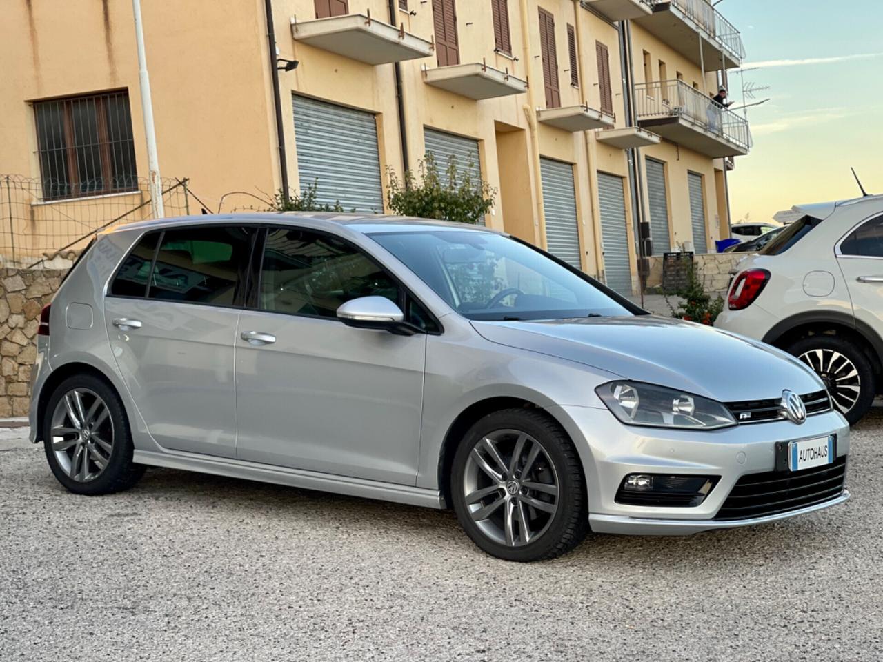 Volkswagen Golf 1.6 TDI 110 CV R-Line 2015 FULL OPTIONAL