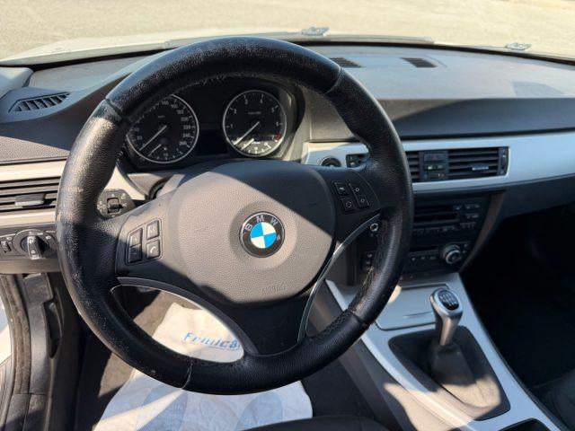 BMW 318 i cat Touring Attiva