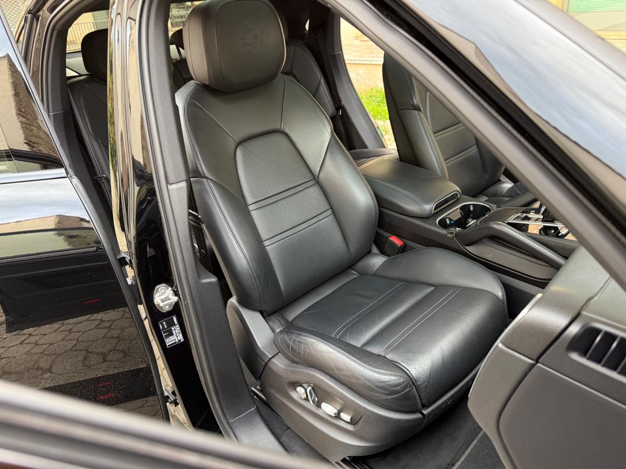 Porsche Cayenne Coupé 3.0 V6