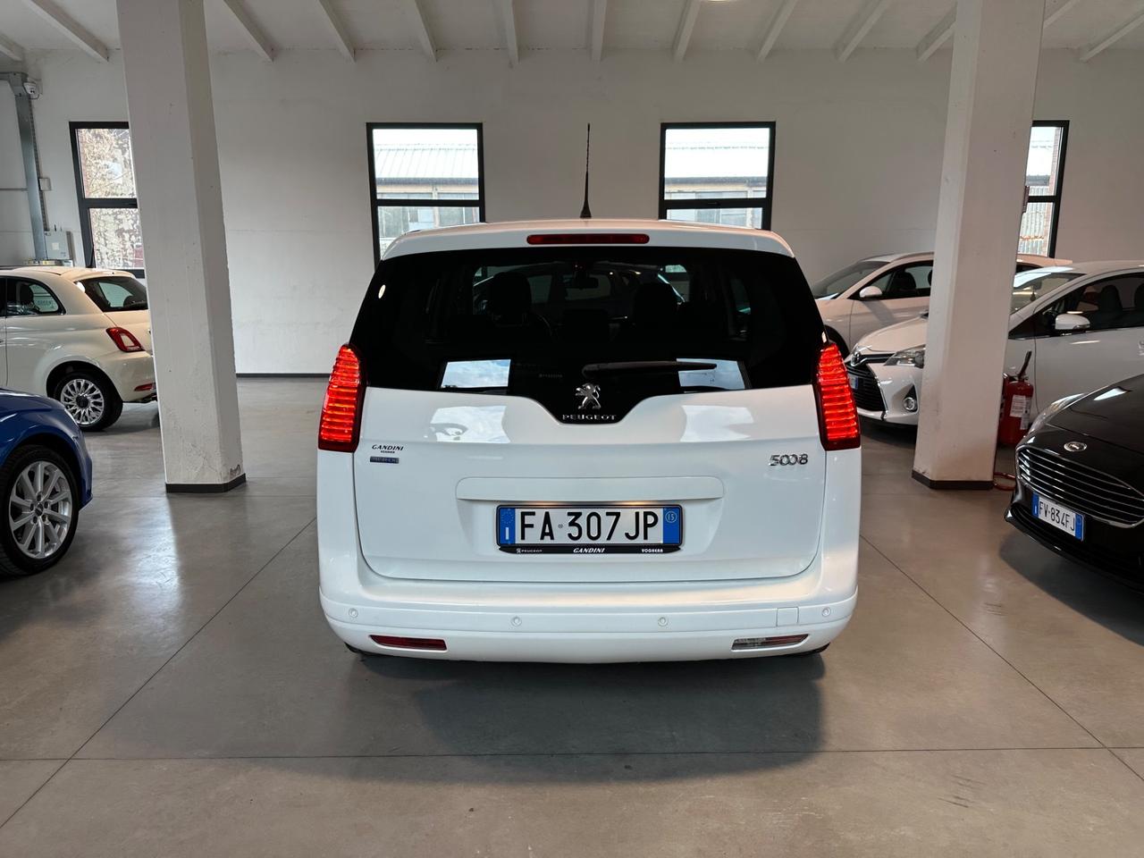 Peugeot 5008 BlueHDi 120 S&S Allure