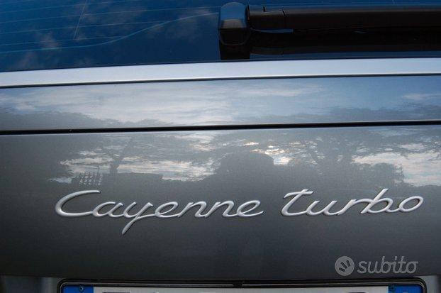 Porsche Cayenne TURBO " TAGLIANDI UFFICIALI " DA VETRINA, CONDIZIONI OTTIME