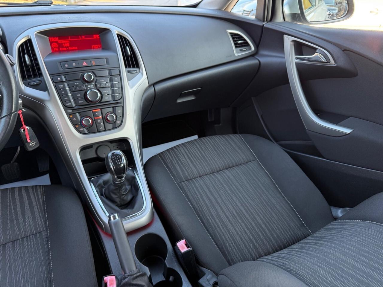 Opel Astra 1.7 CDTI 125CV Sports Tourer Cosmo UNIC