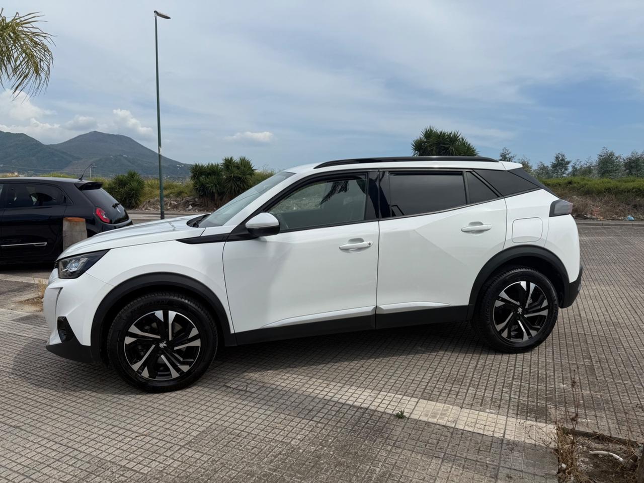 Peugeot 2008 BlueHDi 130 S&S EAT8 Allure
