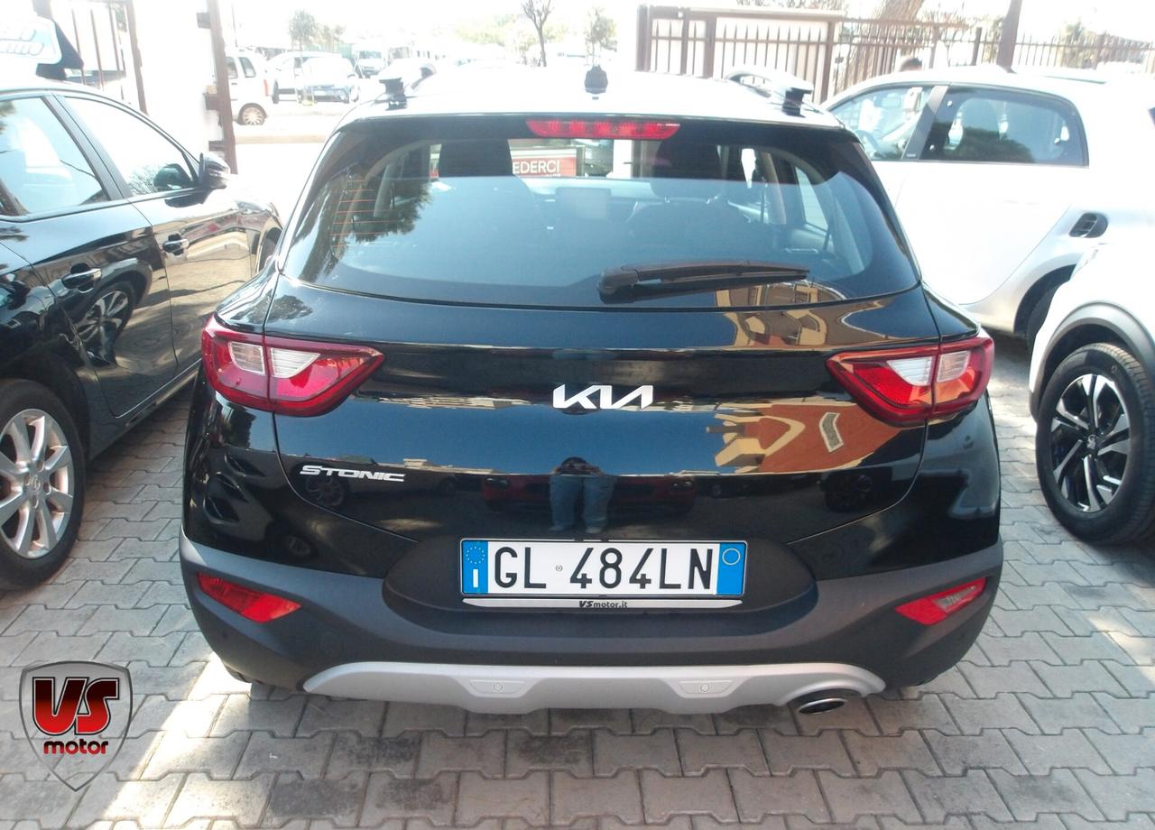 KIA STONIC 1.2 BENZ-KM 18.000-2022