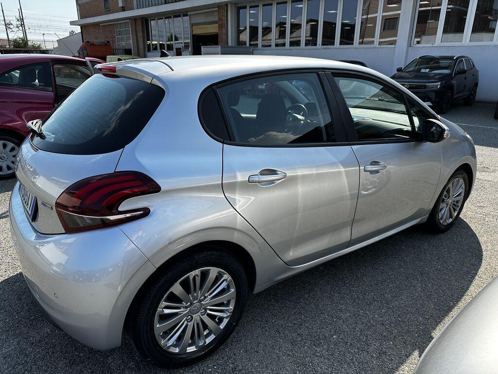 Peugeot 208 5 Porte 1.2 PureTech Allure