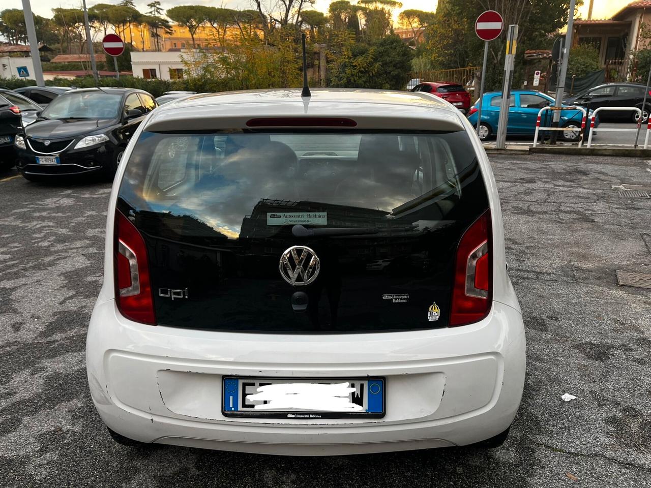 Volkswagen up! 1.0 High x neopatent offerta della settimana