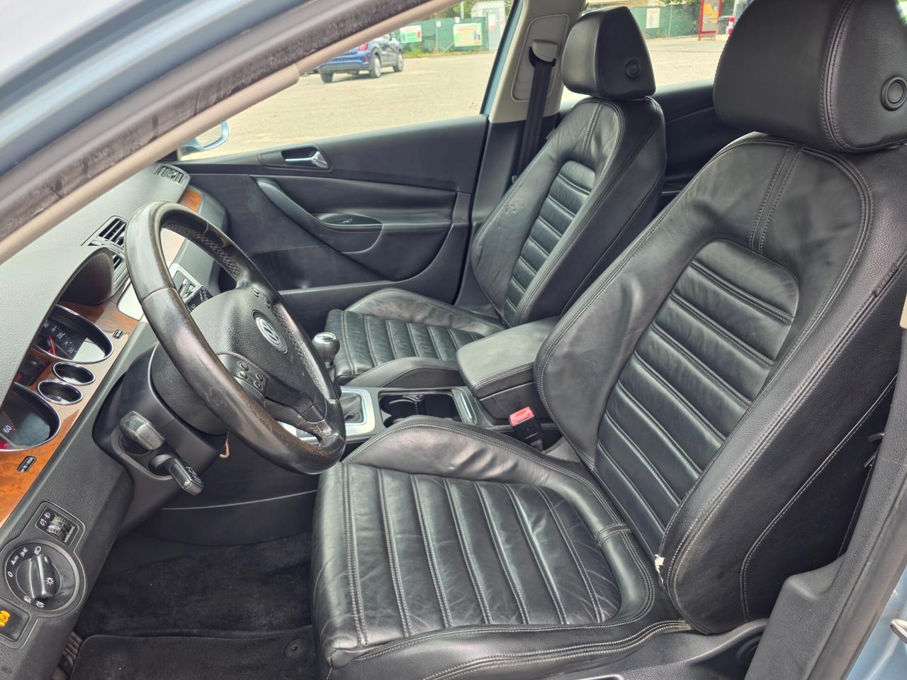 Volkswagen Passat 2.0 TDI DPF Var. Highline 2008-E4 Manuale NEO