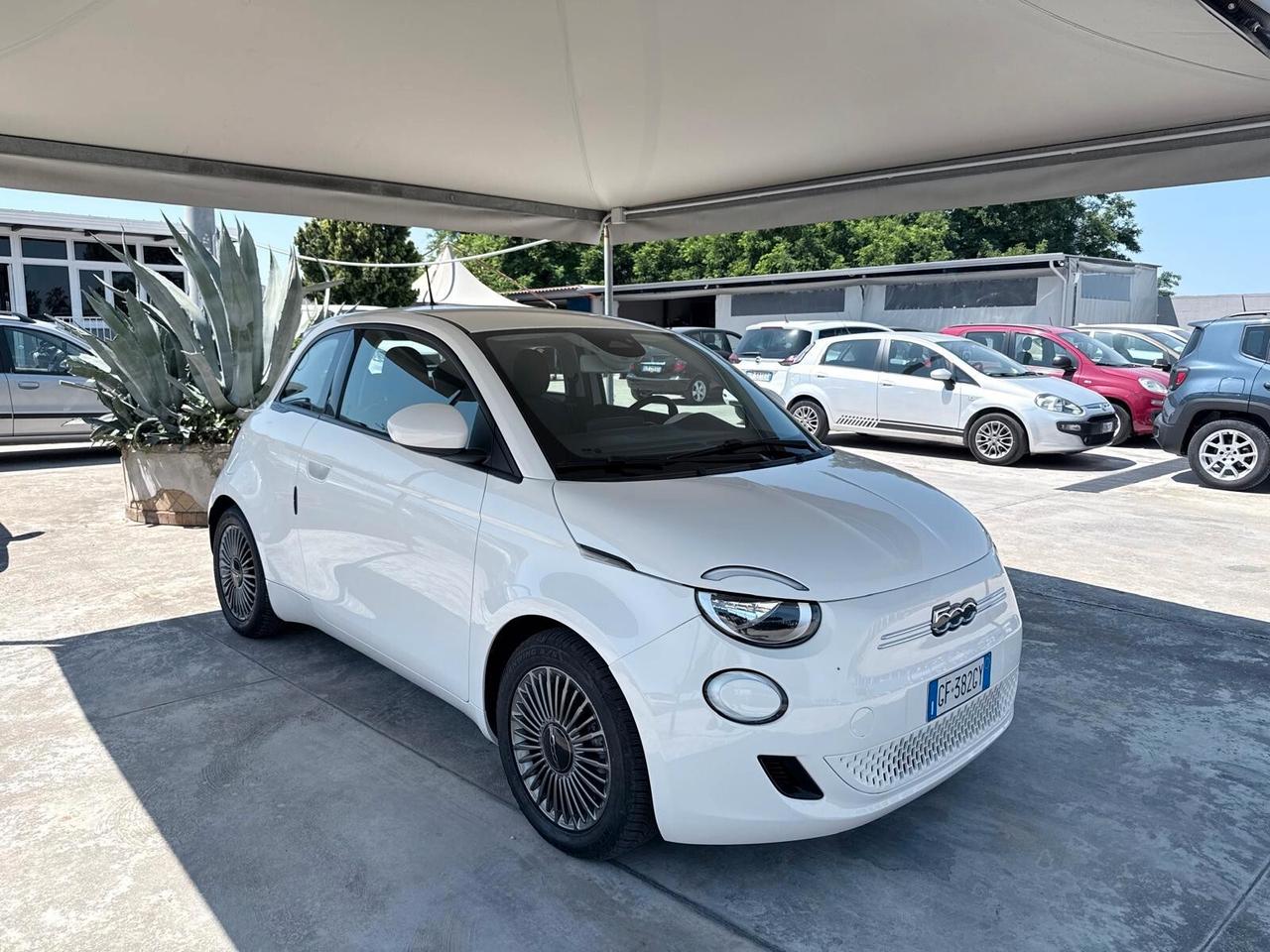 Fiat 500 500e