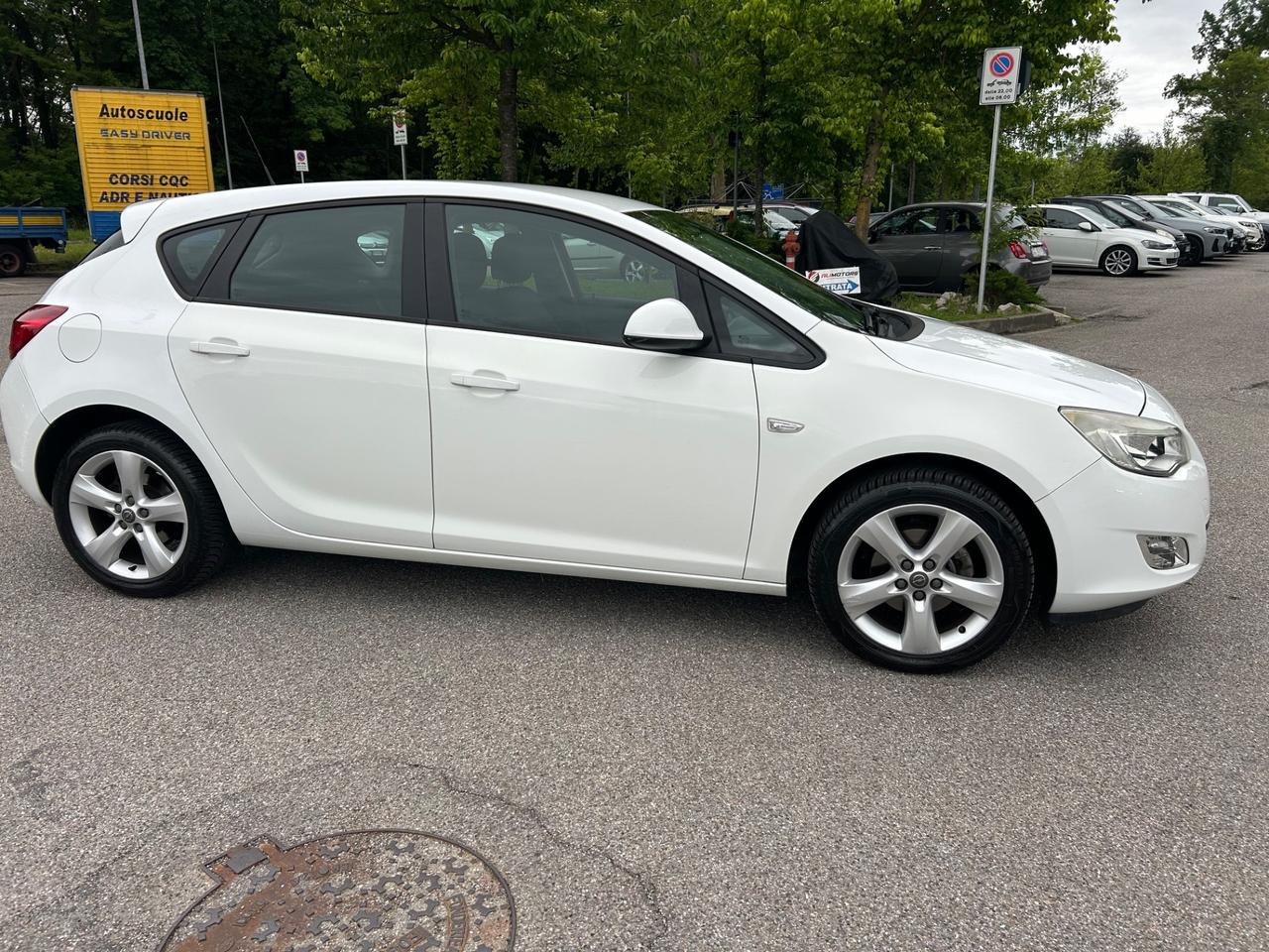 Opel Astra 1.4 100CV 5 porte Cosmo*Neo patentati *