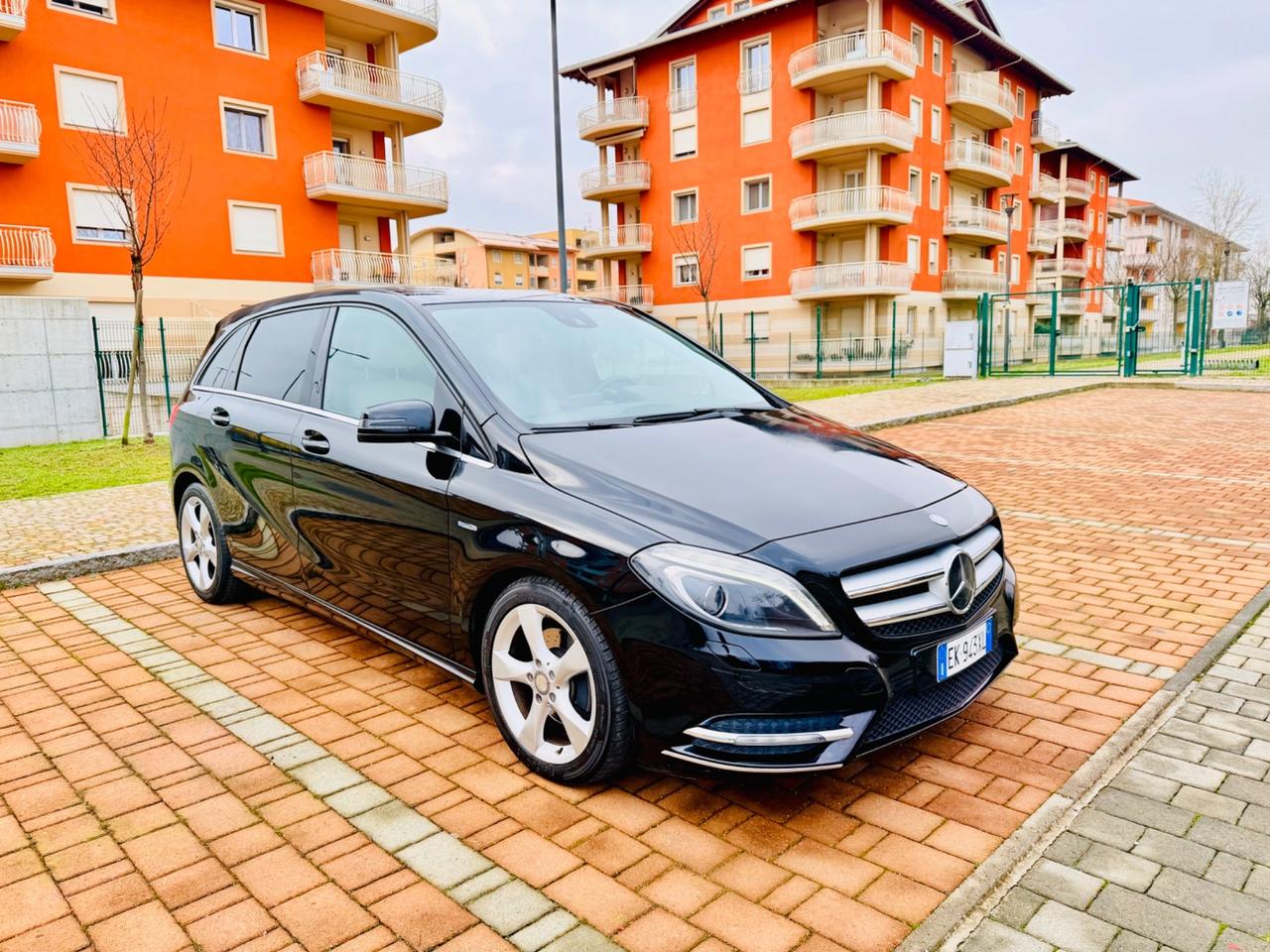 Mercedes-benz B 200 CDI BlueEFFICIENCY Executive