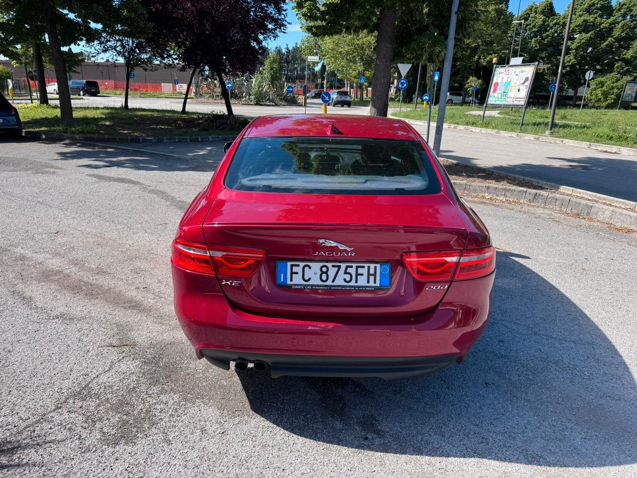 Jaguar XE R-sport