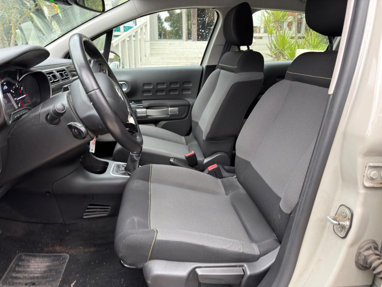 Citroen C3 PureTech 82 GPL Shine