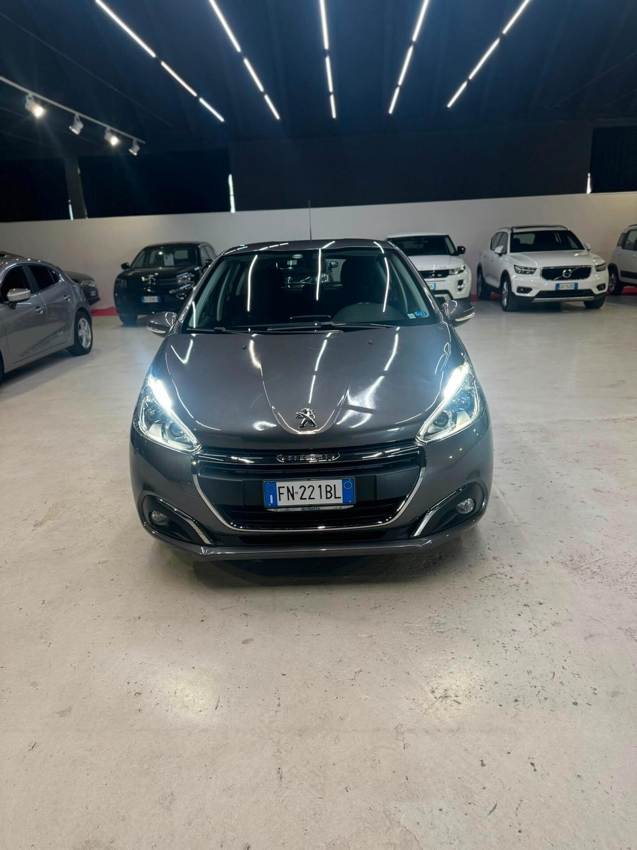 Peugeot 208 PureTech 82 5 porte Allure