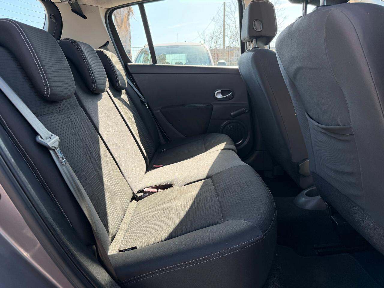 RENAULT CLIO 2010 1.2 BENZINA/GPL 75 CV *TAGLIANDATA