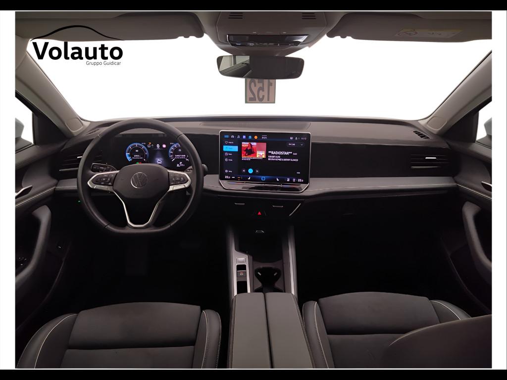 VOLKSWAGEN Passat IX 2024 - Passat 2.0 tdi scr Business 150cv dsg