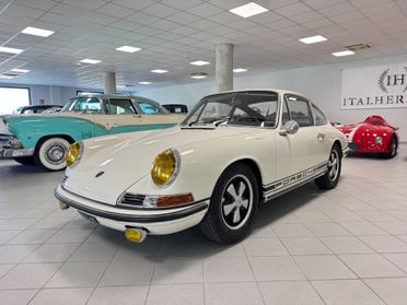 Porsche 911 2.0S SWB Coupe