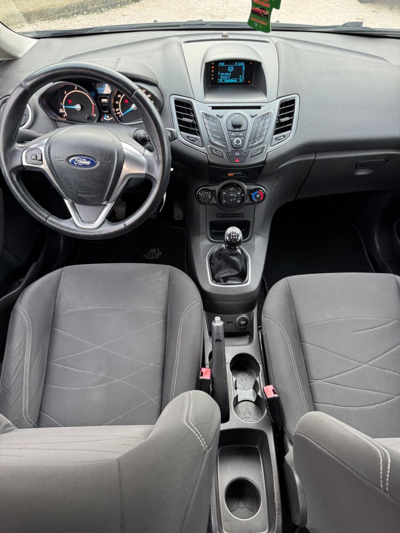 Ford Fiesta 1.5 TDCi 75CV 5 porte