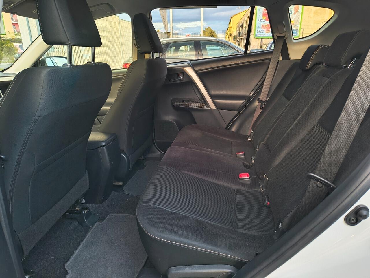 TOYOTA RAV4 LOUNGE 2.2 DIESEL UNICOPROPRIETARIO