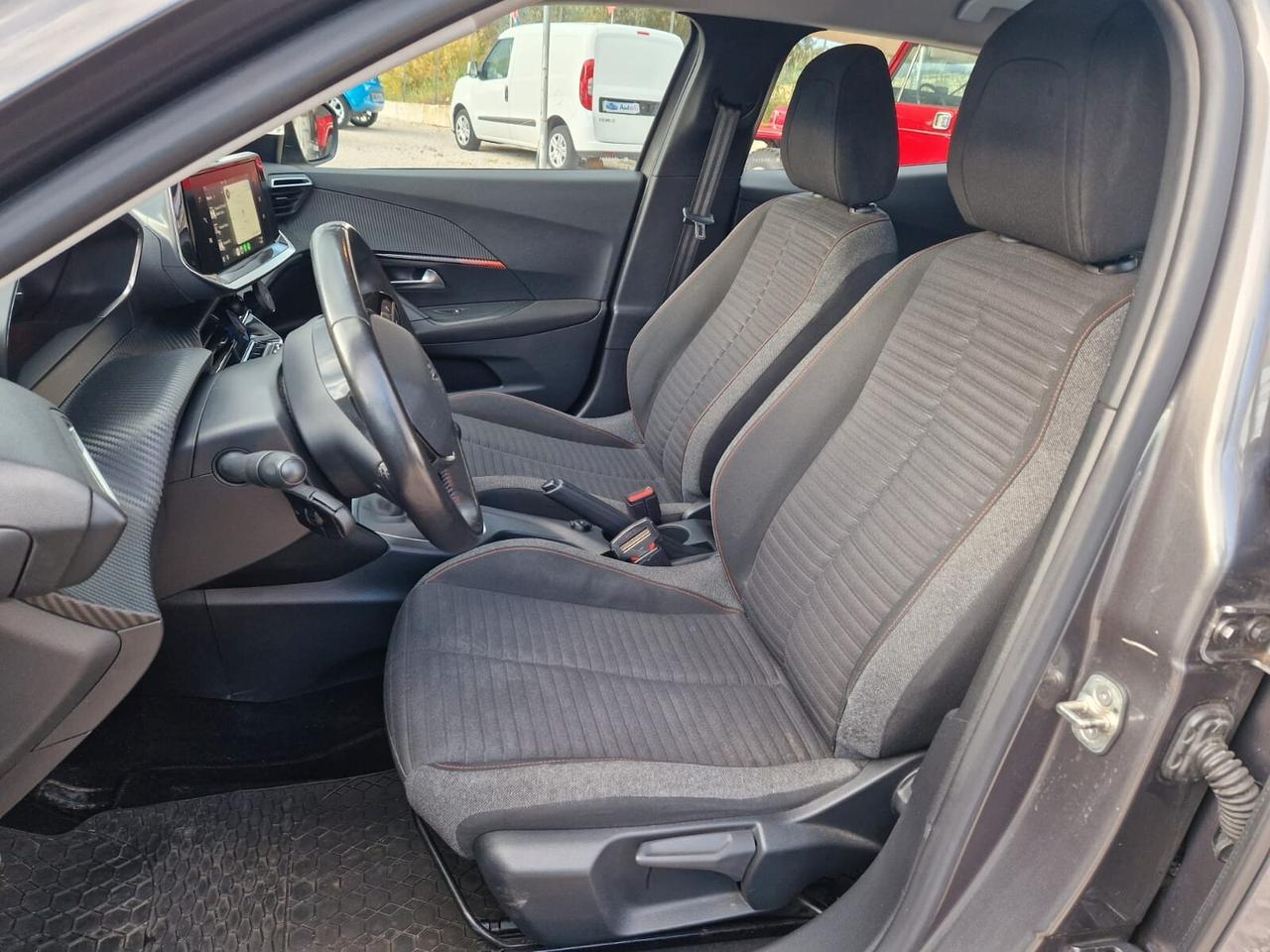 Peugeot 2008 Pure Tech Turbo 130 EAT6 S&S Allure