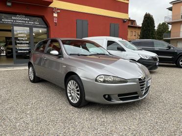 Alfa Romeo 147 1.9 JTD (120) 5 porte Distinctive