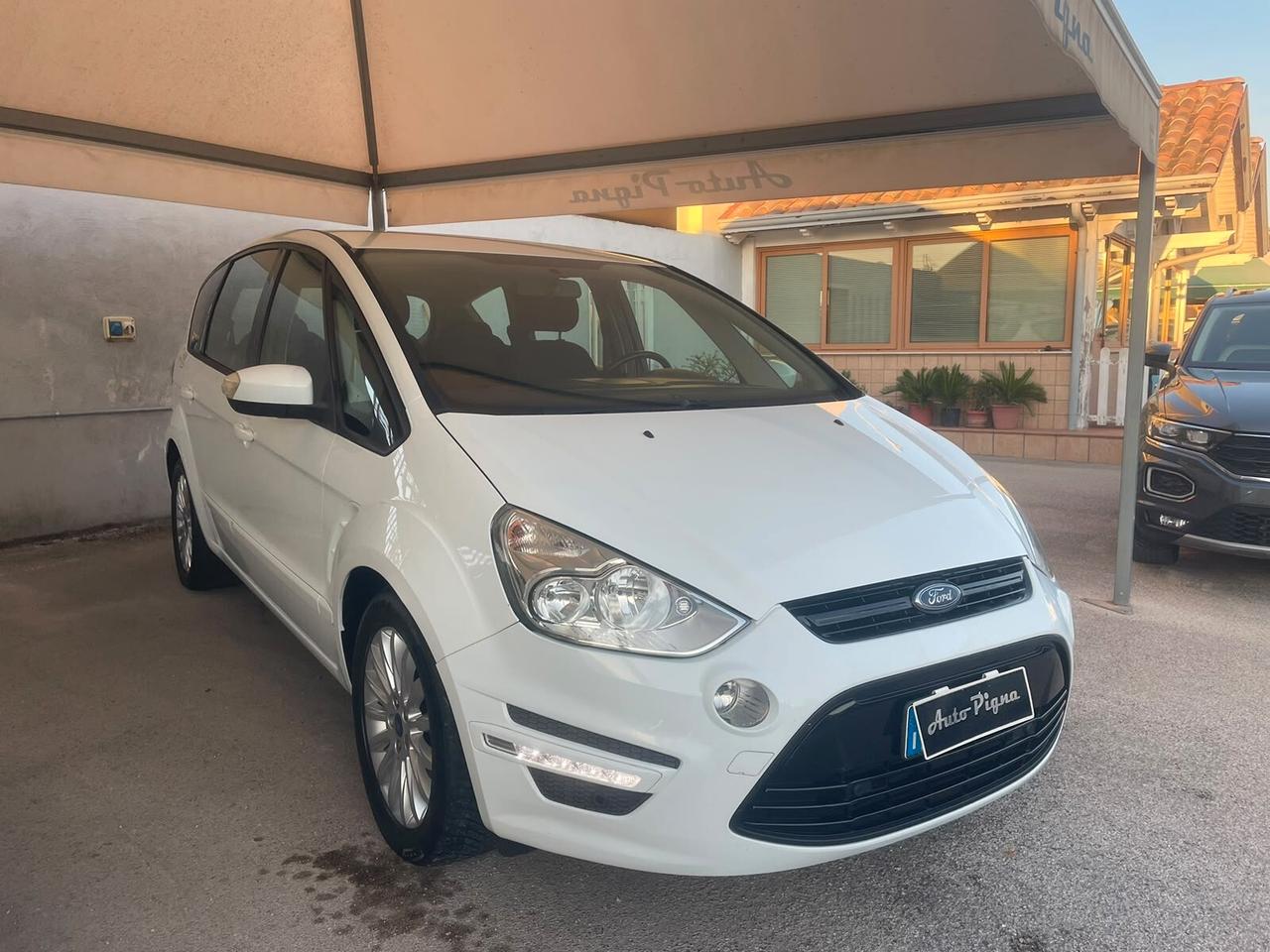 Ford S-Max 2.0 TDCi 163CV Powershift 7 posti Business Nav