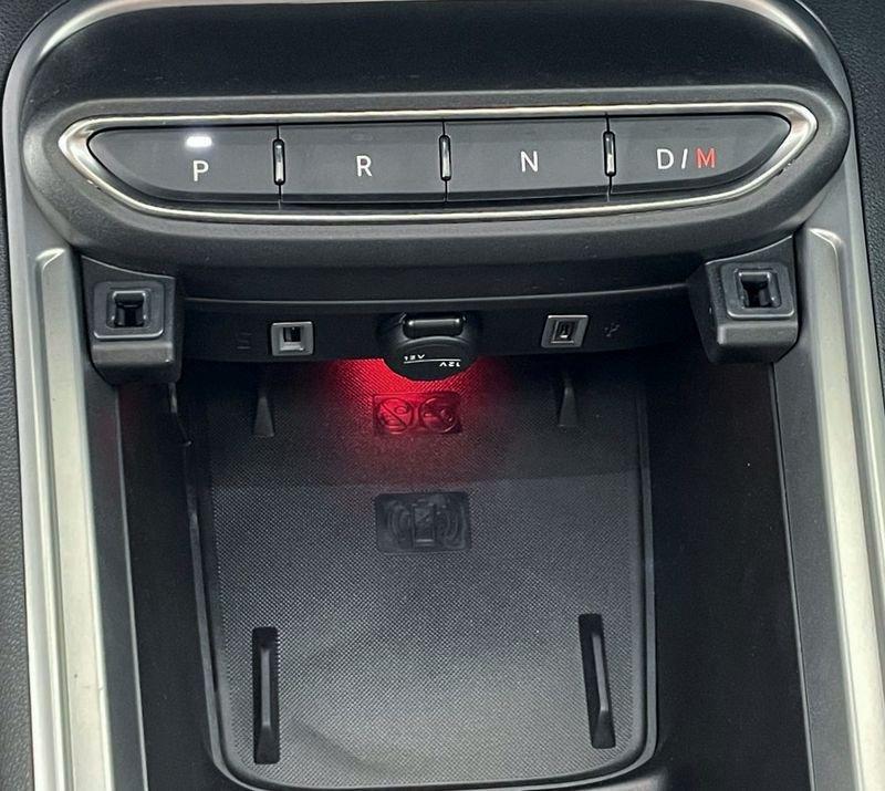 Jeep Avenger 1.2 Turbo 110 CV MHEV Summit