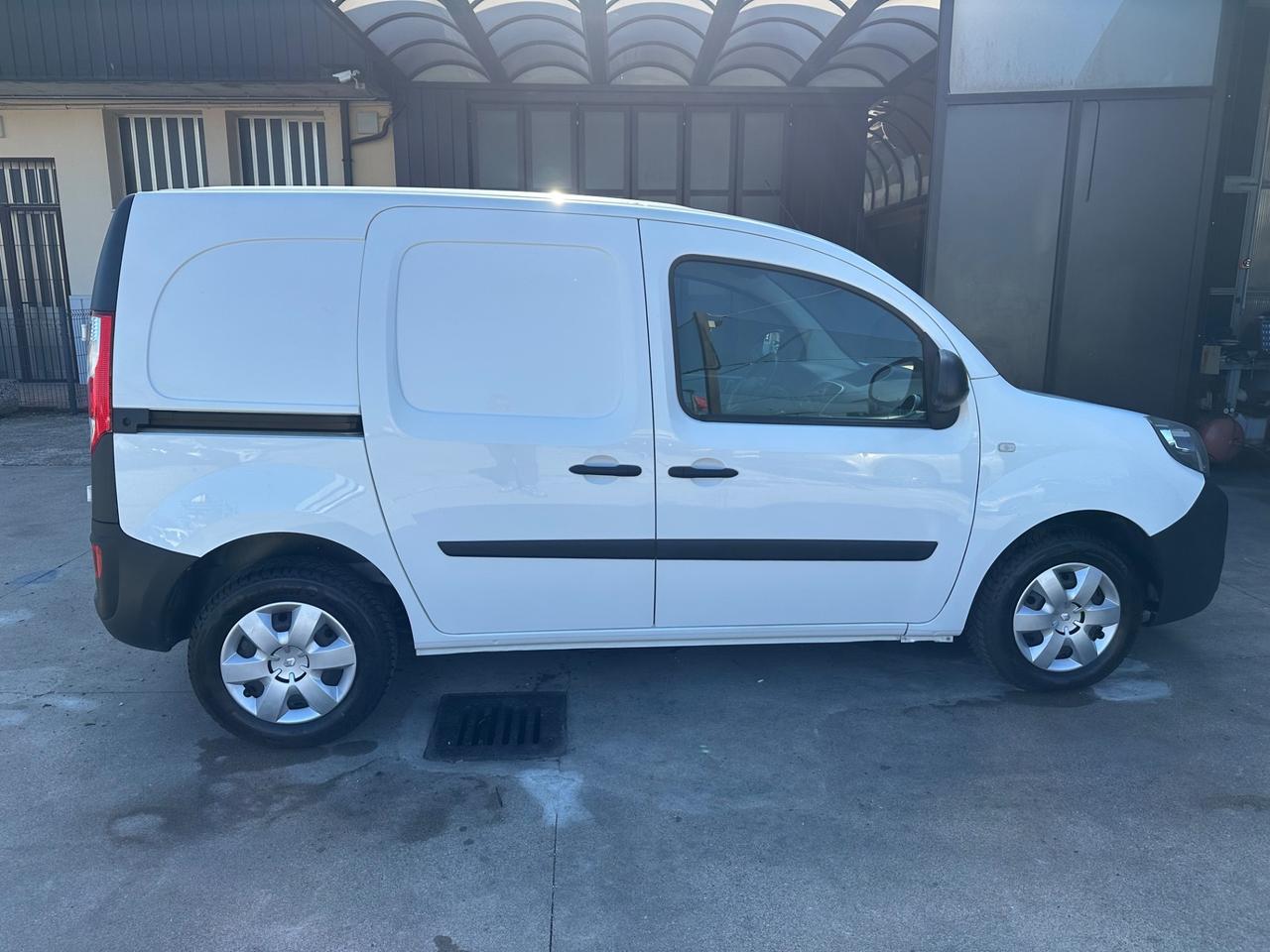Renault Kangoo 1.5 dCi 90CV 5 porte Stop & Start Limited N1