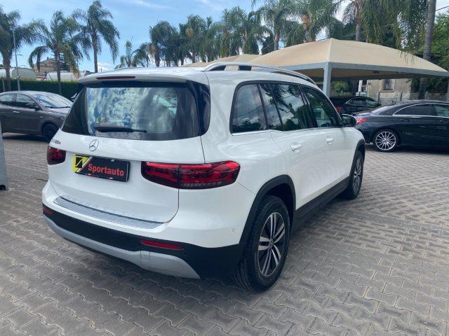 MERCEDES-BENZ GLB 180 d Automatic Sport