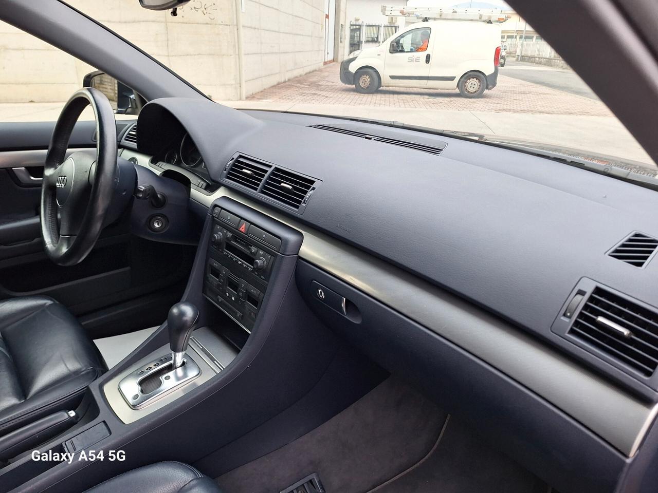 Audi A4 3.0 V6 30V cat Avant