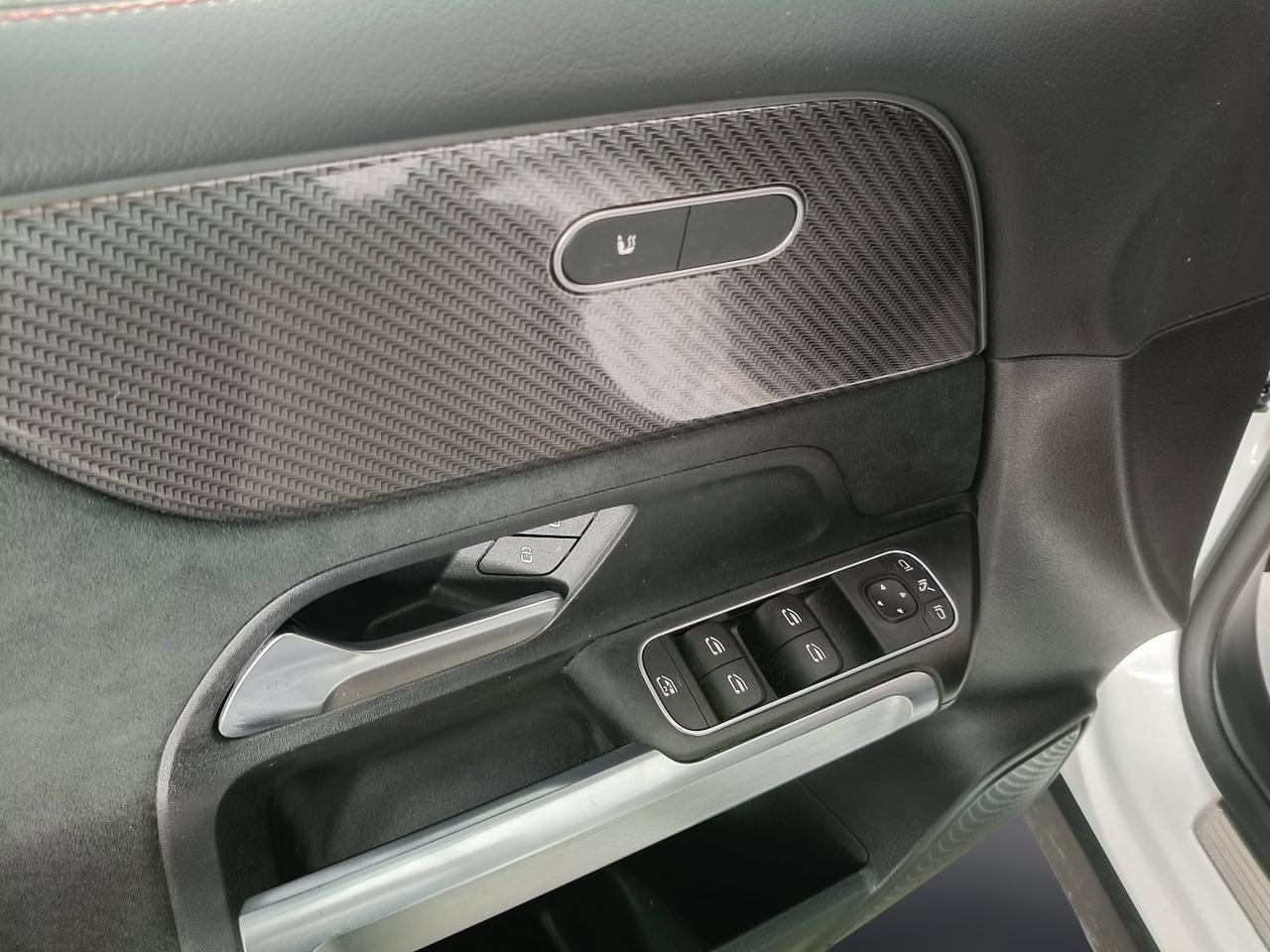 Mercedes-Benz GLB - X247 2023 - GLB 200 d AMG Line Advanced Plus auto