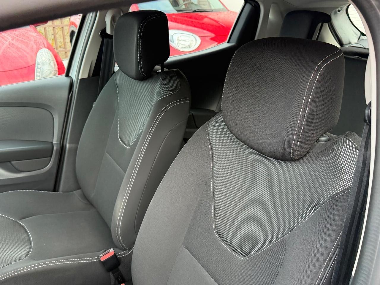 Renault Clio 1.5 DCI 75 cv. ENERGY BUSINESS (Autocarro 4P. N1)