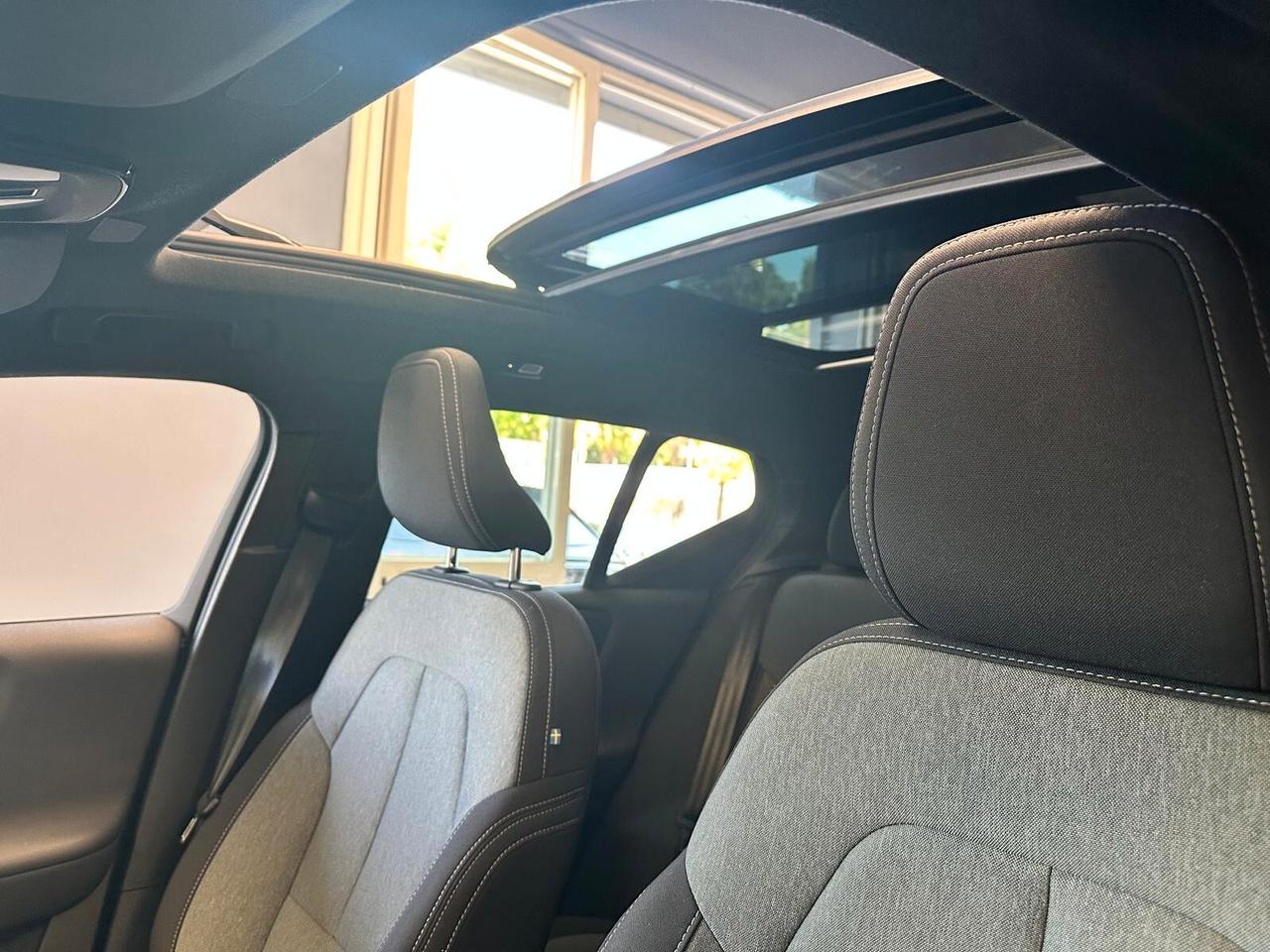 Volvo XC40 B3 automatico Plus Dark