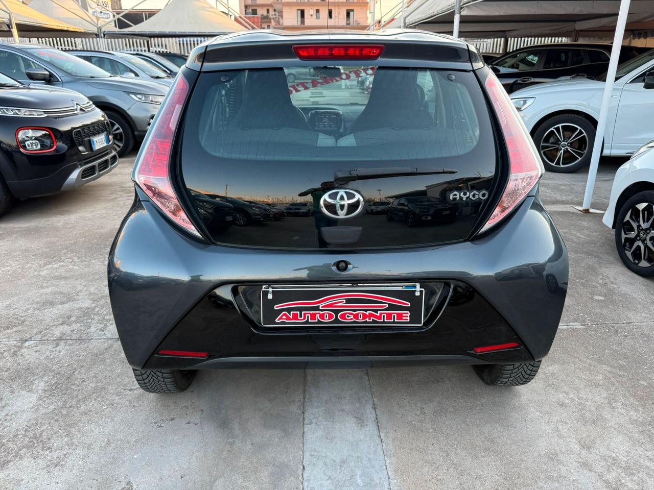 Toyota Aygo 1.0 VVT-i 69 CV 5 porte x-clusiv