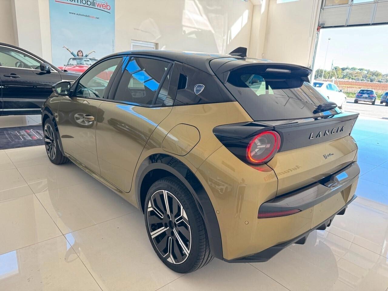 Lancia Ypsilon 1.0 FireFly 5 porte S&S Hybrid Platino