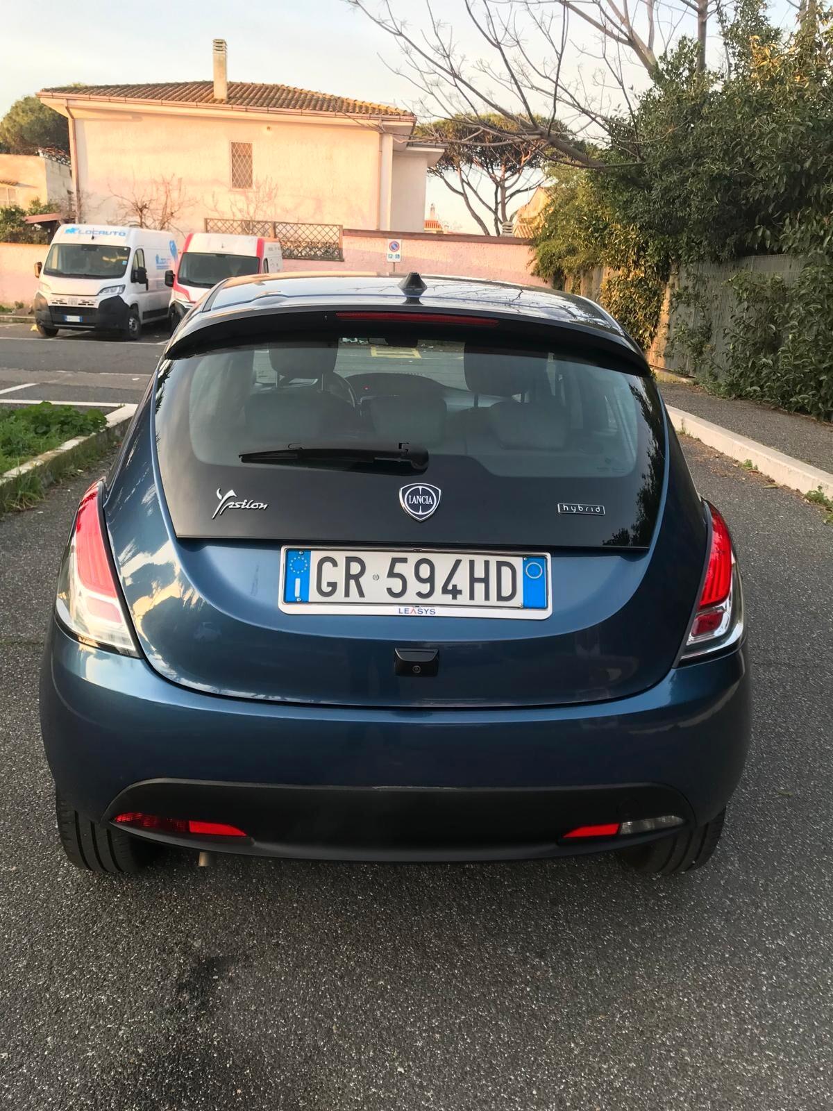 Lancia Ypsilon 1.0 FireFly 5 porte S&S Hybrid Gold