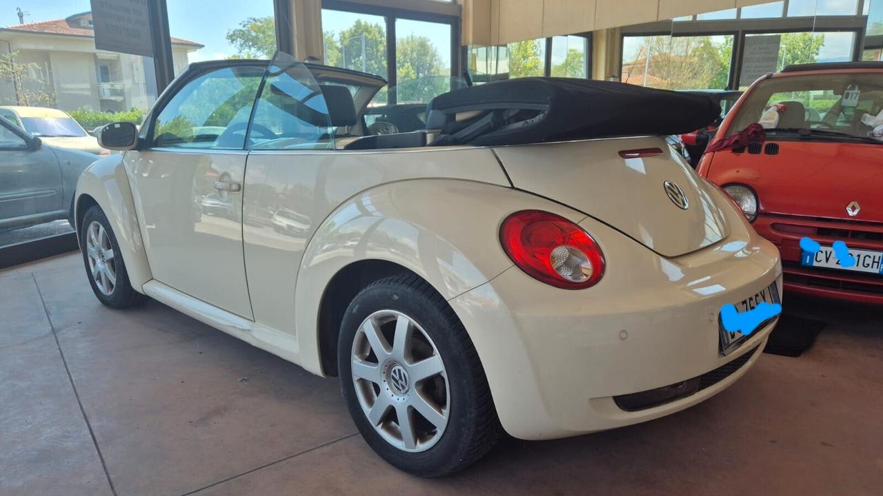 Volkswagen New Beetle 1.4 16V Cabrio