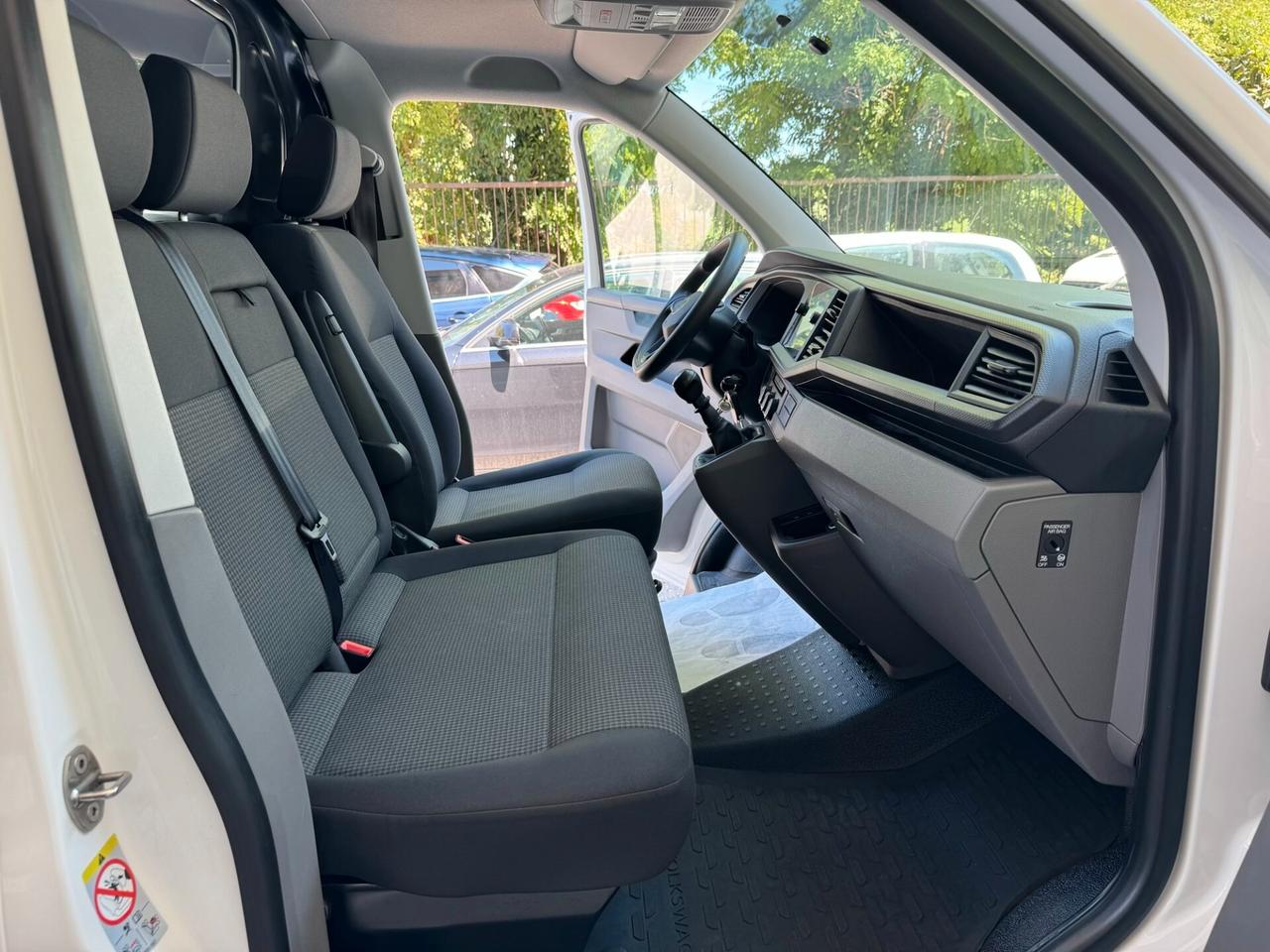 Volkswagen T6.1 Transporter 2.0 TDI UNIPROP GAR24M