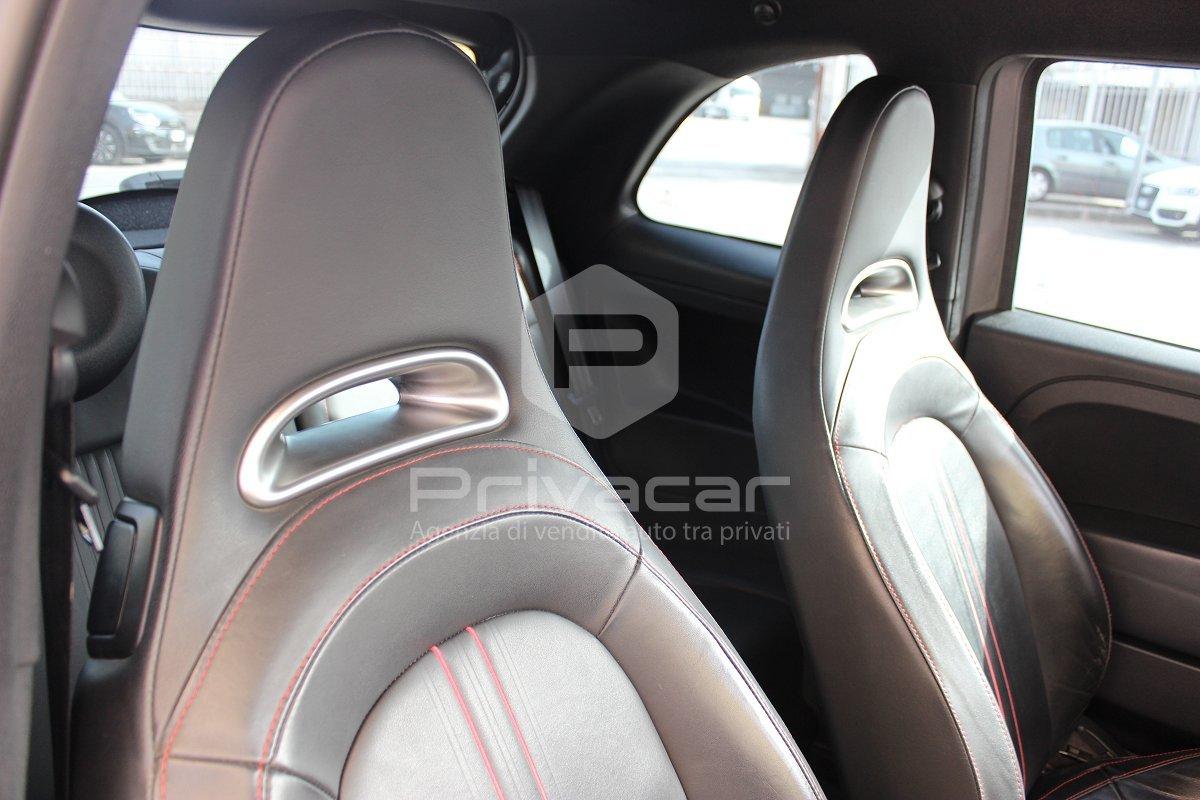ABARTH 500 1.4 Turbo T-Jet Custom