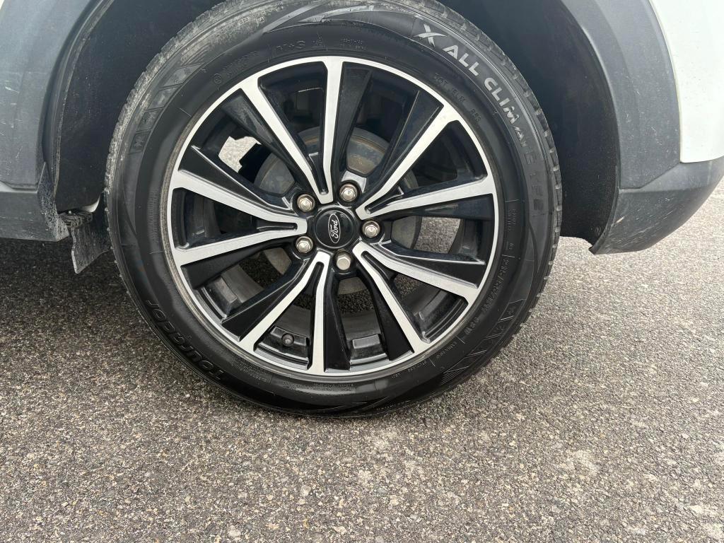 Ford Puma 1.0 IBRIDO/BENZ 125 CV Titanium