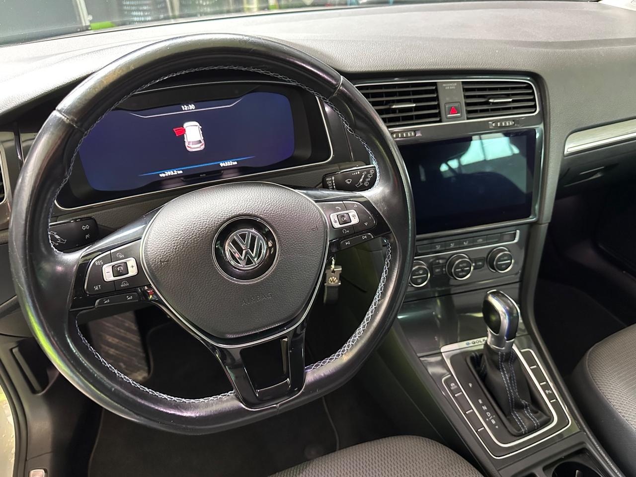 Volkswagen Golf e-Golf 136 CV full elettric